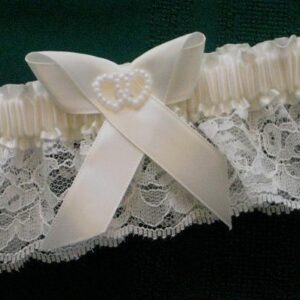 Ivory Heart  Garter with wider lace