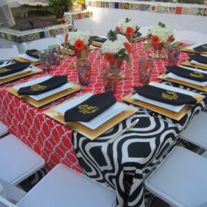 12 monogrammed dinner napkins in black or white includes shipping in the US Great wedding gift