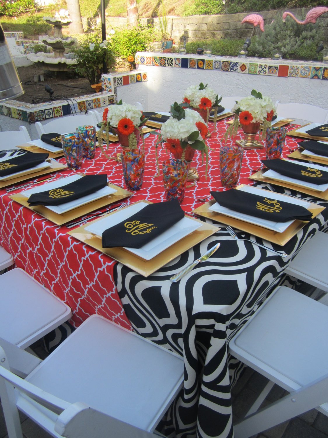 12 monogrammed dinner napkins in black or white includes shipping in the US Great wedding gift